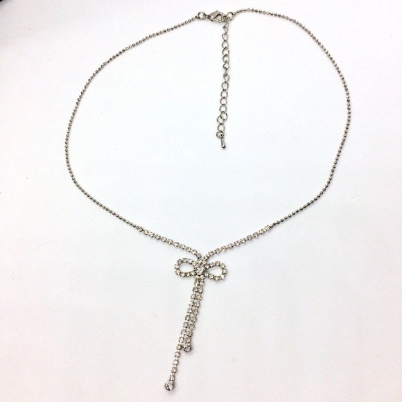 3/$30 BOW RIBBON RHINESTONE SILVER TONE DAINTY NECKLACE - Picture 10 of 10